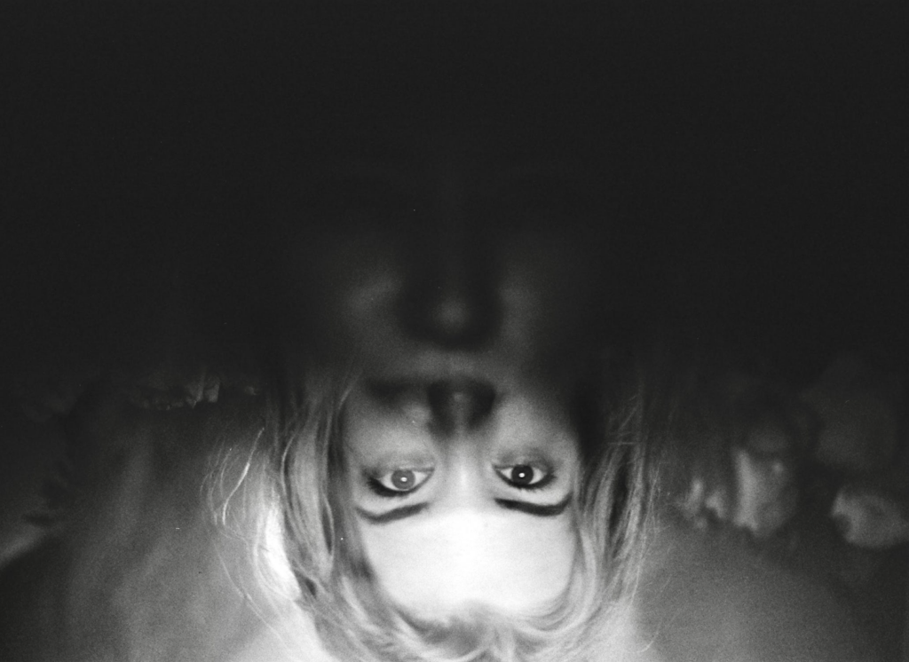 Seeing a face in dreams